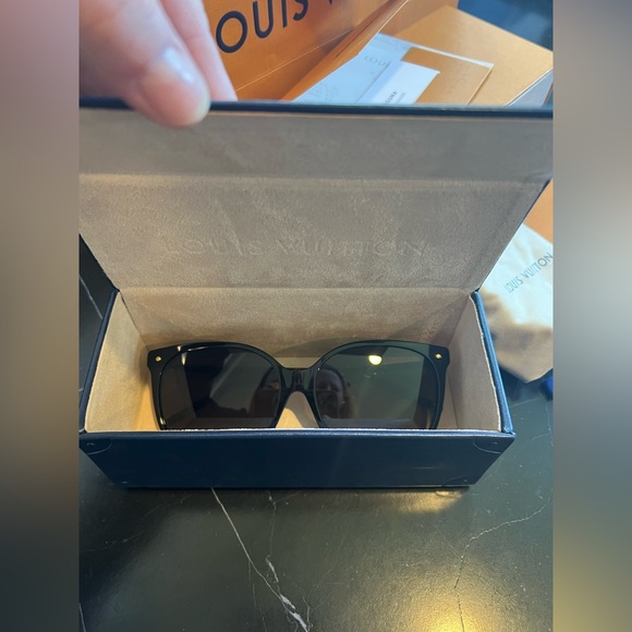 Louis Vuitton Black Sunglasses main image 8